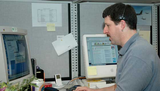 点燃创新引擎的自动攻击网站工具下载